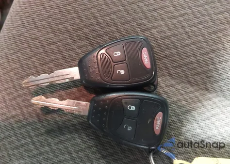 2005 Dodge Caravan Sxt from USA, damaged, VIN 1D4GP45RX5B258307